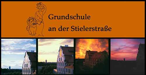 Illustration eines Kindes mit Löwe, Text "Grundschule an der Stielerstraße", Gebäude bei Sonnenuntergang.